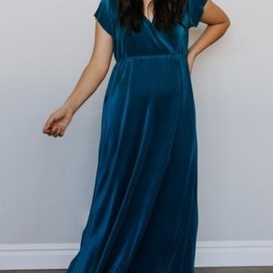 NEW WITH TAGS! Baltic Born Athena pleated maxi dress. Size XXXL, Blue